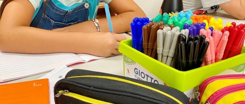 AYUDA MATERIAL ESCOLAR