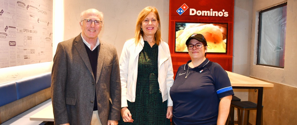 DSC_9367dominospizza