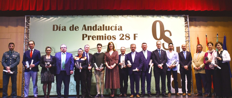 FOTO GRUPO PREMIOS 28F 2019