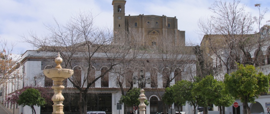 PLAZA ESPAÑA CON COLEGIATA.B